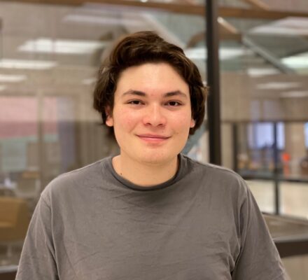 Mauricio Luna ’24 makes attending U.S. colleges more accessible for students in León
